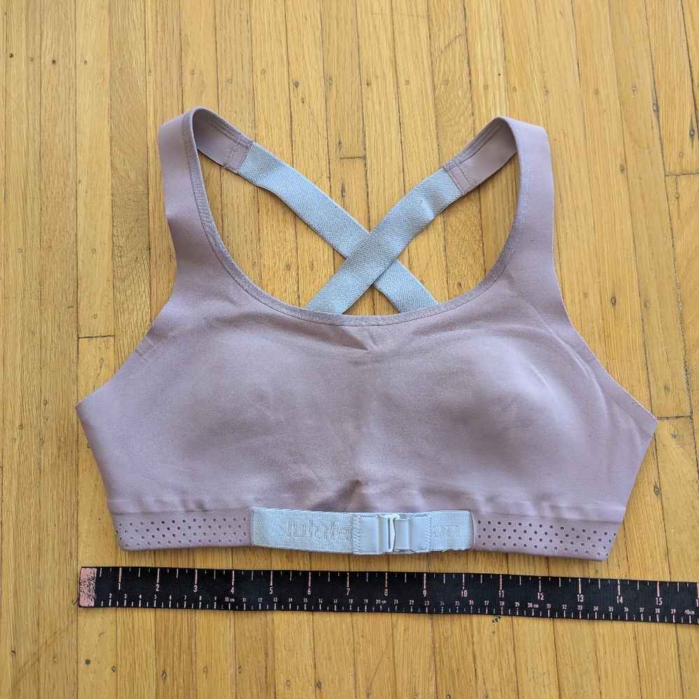 Lululemon Barry’s bootcamp sports bra pink adapt the strap